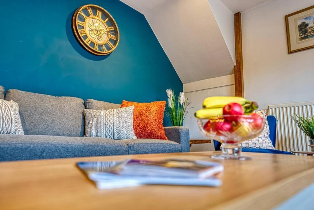 Delightful Two-Bedroom Cottage In The Heart Of Bakewell Buitenkant foto