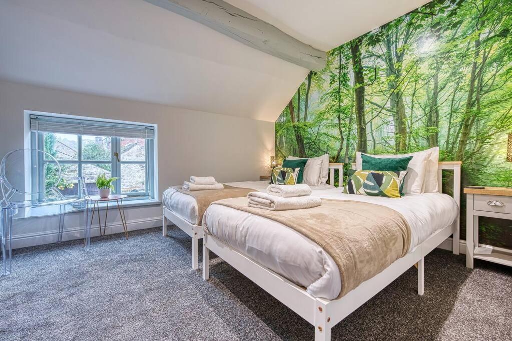 Delightful Two-Bedroom Cottage In The Heart Of Bakewell Buitenkant foto