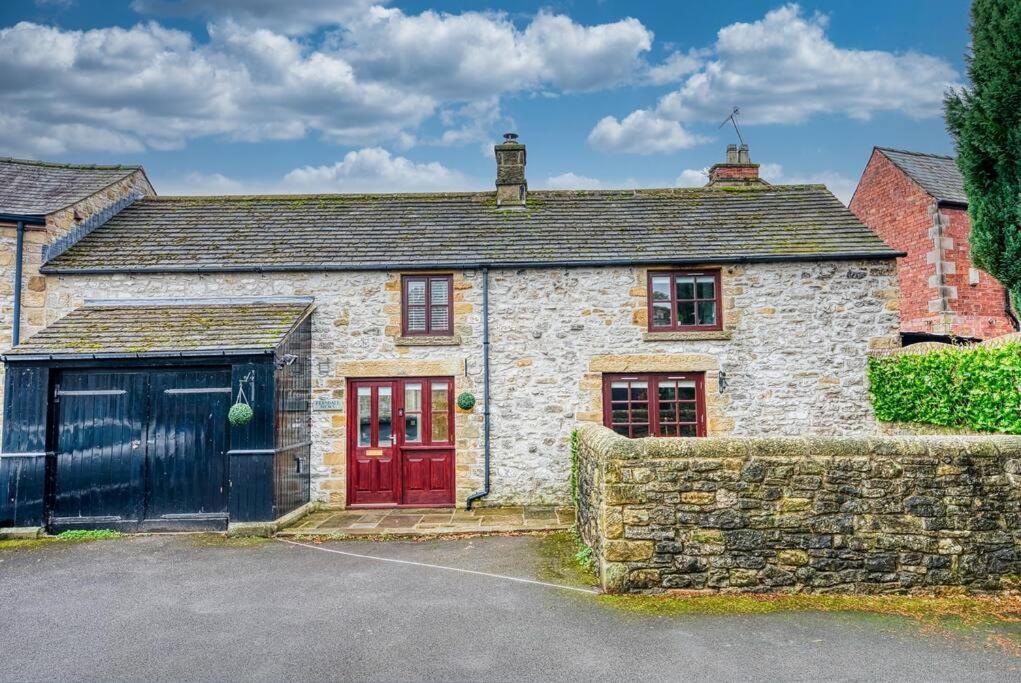 Delightful Two-Bedroom Cottage In The Heart Of Bakewell Buitenkant foto