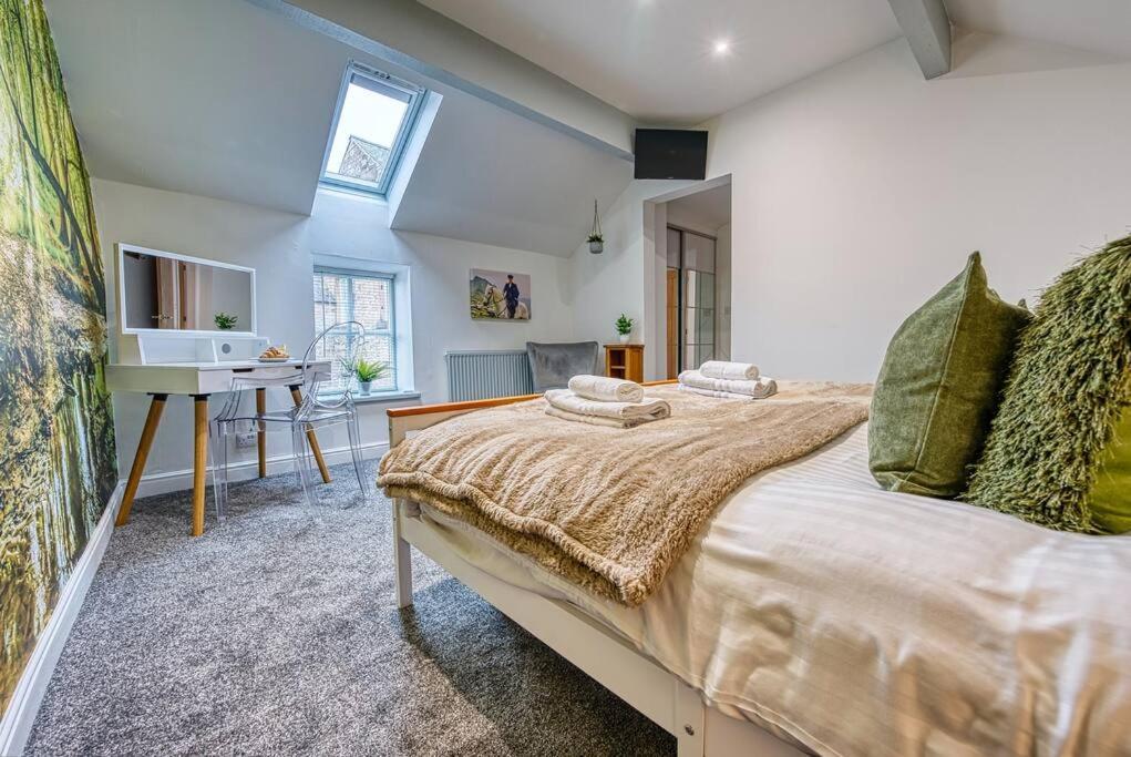 Delightful Two-Bedroom Cottage In The Heart Of Bakewell Buitenkant foto